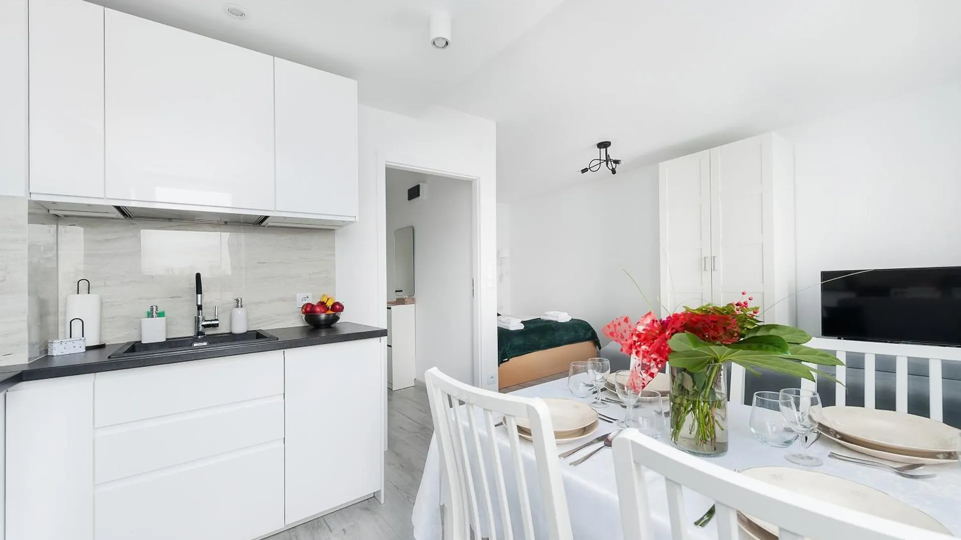 Bella Casa Economy Apartment - 117A Kobierzynska Kraków